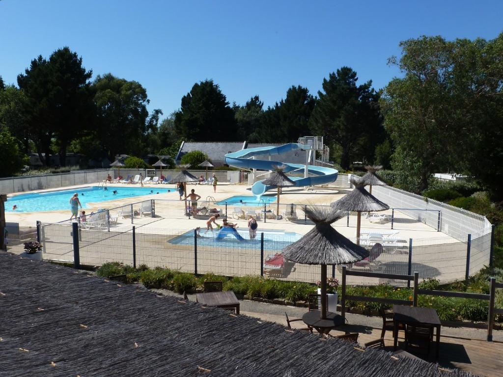 Hôtel Camping Le Bordeneo à Le Palais Extérieur photo